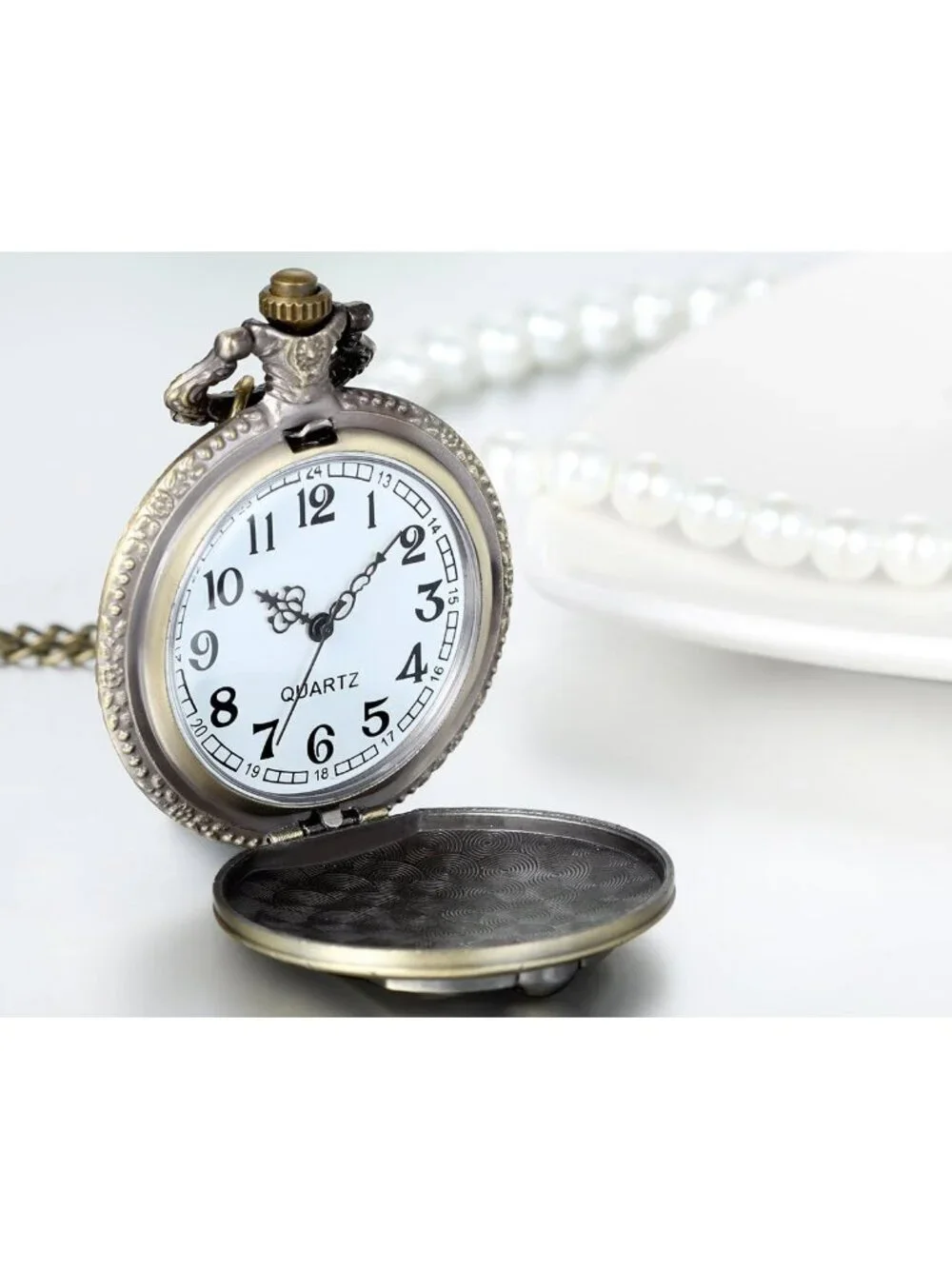 Men's Silver Quartz Vintage Novelty Skull Skeleton Christmas Round Pocket Watch